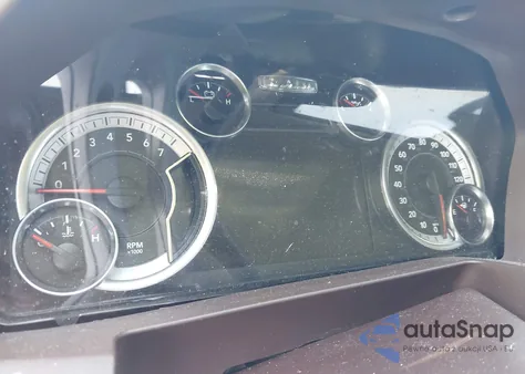 2015 Ram 1500 Outdoorsman z USA, uszkodzony, nr VIN 1C6RR7LT2FS622566